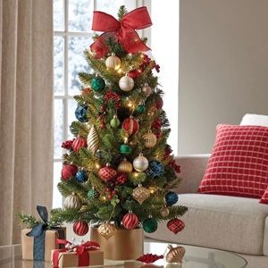 NIB Member's Mark Pre-Lit 32" Holiday Tree & Decorating Kit - Reds & Greens